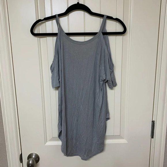 Charlotte Russe Cold-Shoulder Blouse - Picture 5 of 5